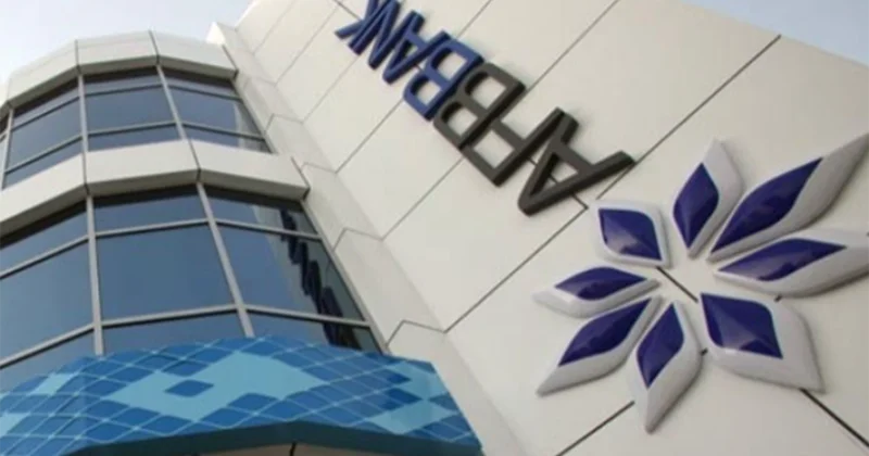 “AFB Bank”ın filial müdiri 12 min “otkat” alıb