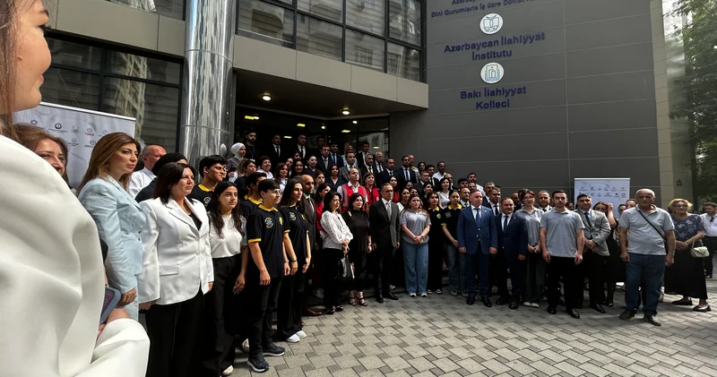 Aşura günü ilə əlaqədar qanvermə aksiyası keçirilir YENİLƏNİR/FOTOLAR