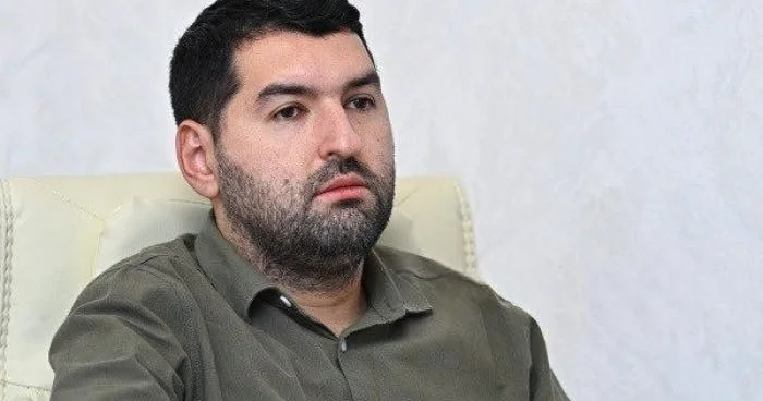“Ailə həyatının sosial mediada paylaşılması riskləri”