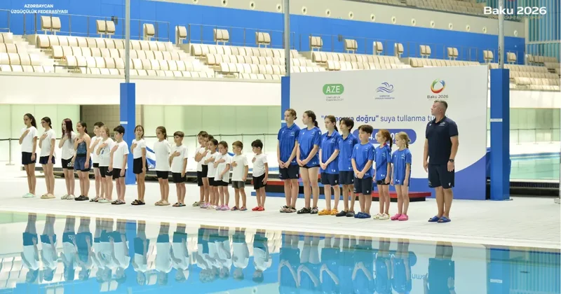 В Баку состоялся турнир по прыжкам в воду Gələcəyə Doğru ФОТО