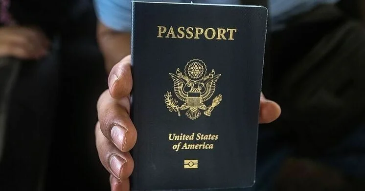 ABŞ pasportu populyarlığı itirdi