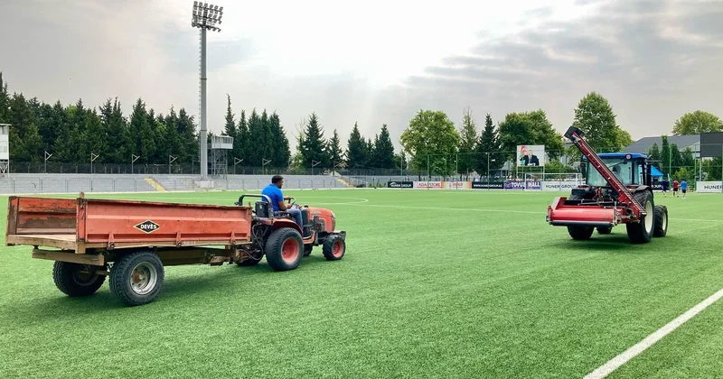 Tovuz şəhər stadionunda ot örtüyünün dəyişdirilməsinə başlanılıb FOTO