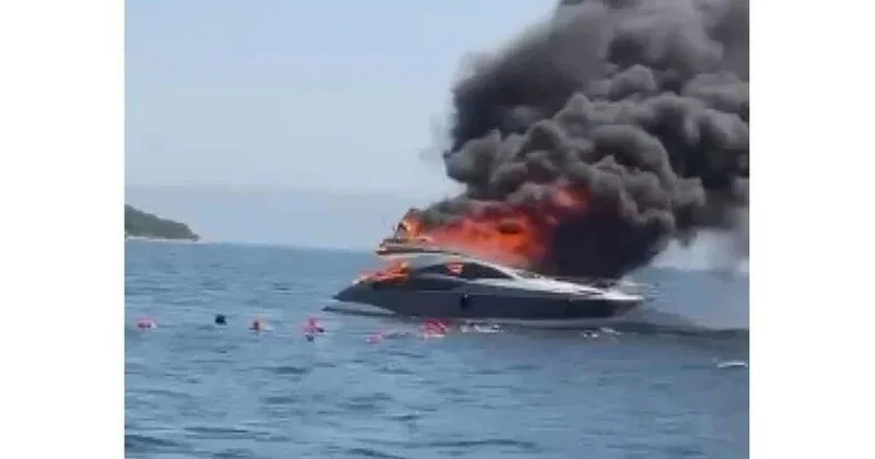 У берегов Стамбула горит прогулочная яхта ВИДЕО