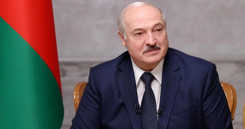 Lukaşenko məşhur xarici nəşrə gizli müsahibə verib