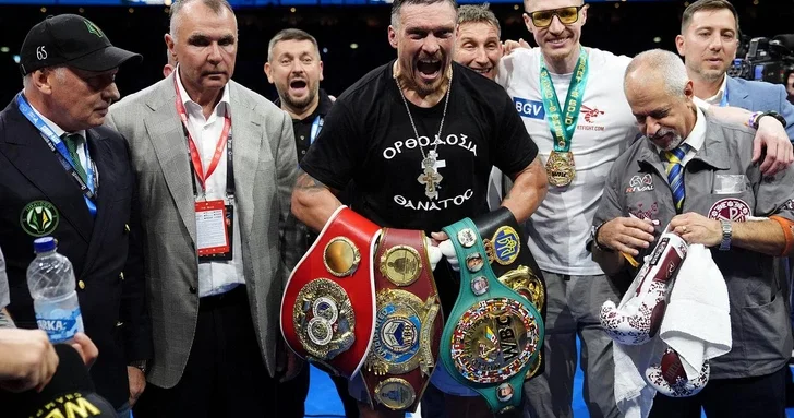 Александру Усику назначили обязательный бой для защиты титула WBO