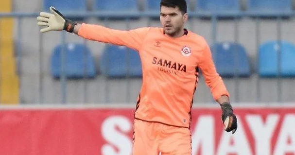 “Araz Naxçıvan”ın moldovalı qapıçısı: Hələ heç nə bitməyib
