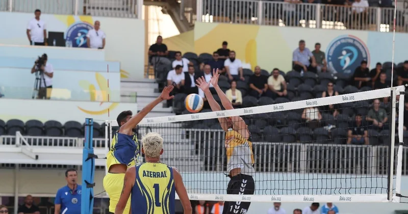Çimərlik voleybolu üzrə Azərbaycan çempionatının mükafatçıları FOTO