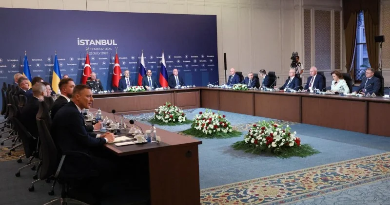 İstanbul danışıqlarının real nəticəsi: Diplomatiya məhbus mübadiləsi ilə nəfəs aldı ŞƏRH