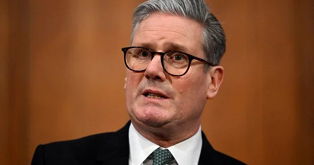 Trampın Şotlandiyaya səfəri Britaniya hökuməti üçün riskdir Bloomberg