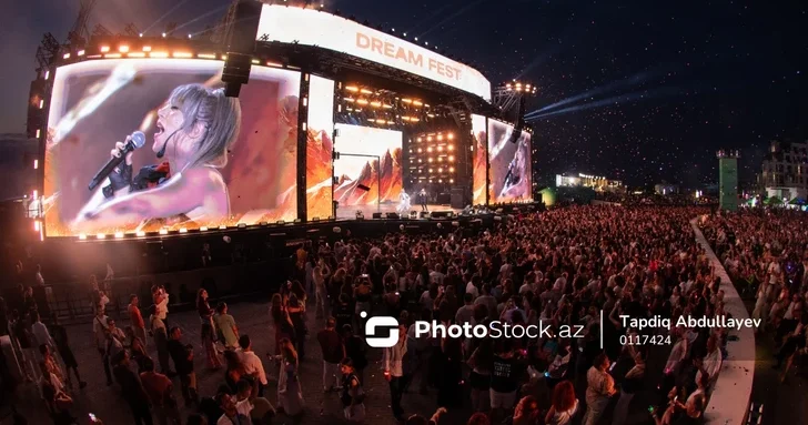 Назад в 80 е, 90 е и 2000 е: третий день DREAM FEST под хиты легенд