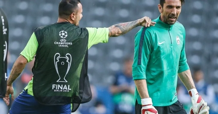 Canluici Buffon PSJ dən 250 min avro təzminat aldı