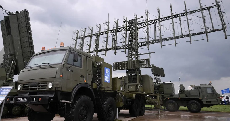 Estoniyanın müdafiə naziri: Rusiya sərhəddə əlavə radioelektron mübarizə vasitələri yerləşdirib