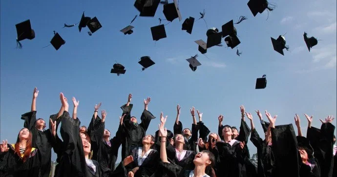 Xaricdə təhsil alan tələbələr Azərbaycan universitetlərinə necə köçürülür? ŞƏRTLƏR