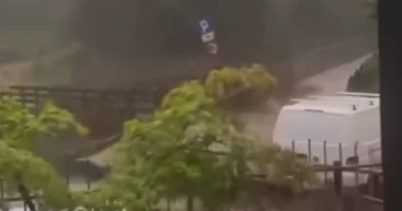 По северу Италии прокатились мощные грозы ВИДЕО