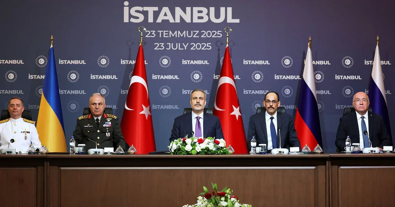 İstanbul danışıqlarında Putin və Zelenskinin harada görüşə biləcəyi məsələsi müzakirə olunub