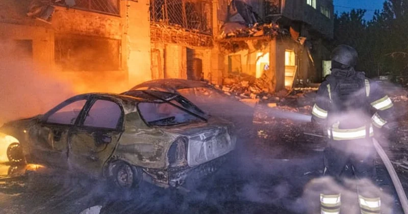 Россия атаковала Харьков управляемыми авиабомбами видео