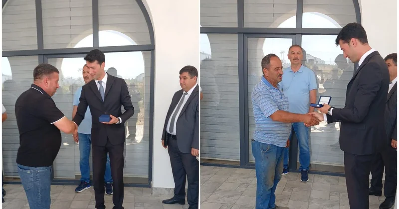Köç karvanı Ağdamın Xıdırlı kəndinə çatıb, açarlar təqdim edilib FOTO