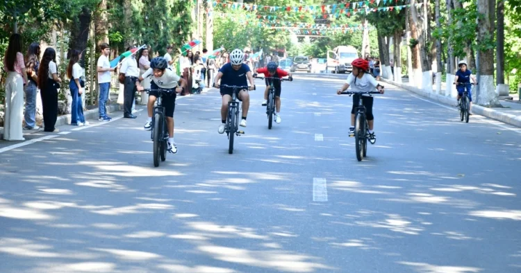 Qazaxda velosiped yarışı keçirilib