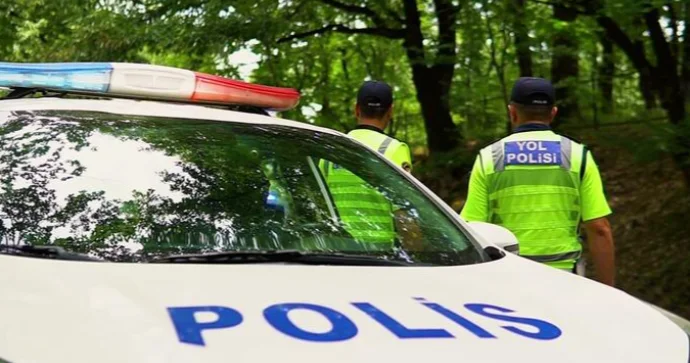 Yol polisindən XƏBƏRDARLIQ: İsti havalarda bu qaydalara riayət edin! FOTO