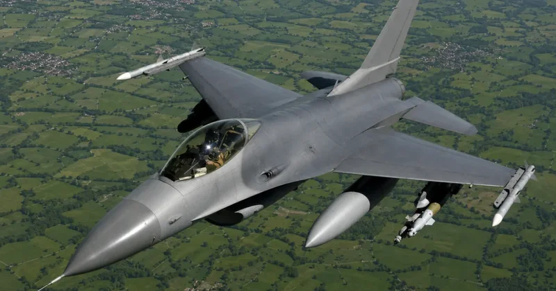 Rumıniya F 16 pilotu ölkə səmasında yenidən PUA vurub