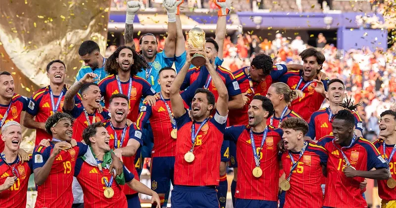İspaniya millisi dünya çempionluğuna görə qazandığı mükafatın 15 milyonunu itirəcək