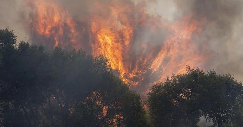 Fransa və İspaniyada fəlakət: 130 min insan təxliyə edildi (Foto)
