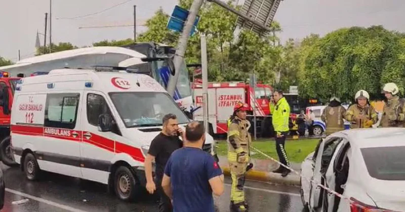 Türkiyədə sərnişin avtobusu ilə avtomobil toqquşdu 30 yaralı var (Foto)