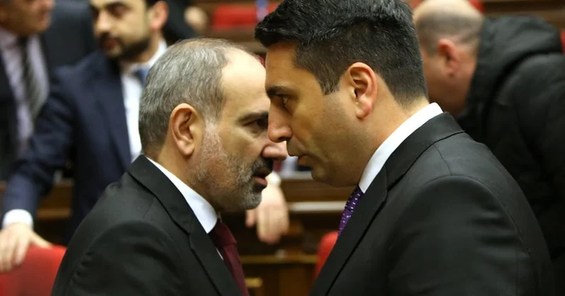 Simonyanın parlament komandası vurulur : daha bir istefa