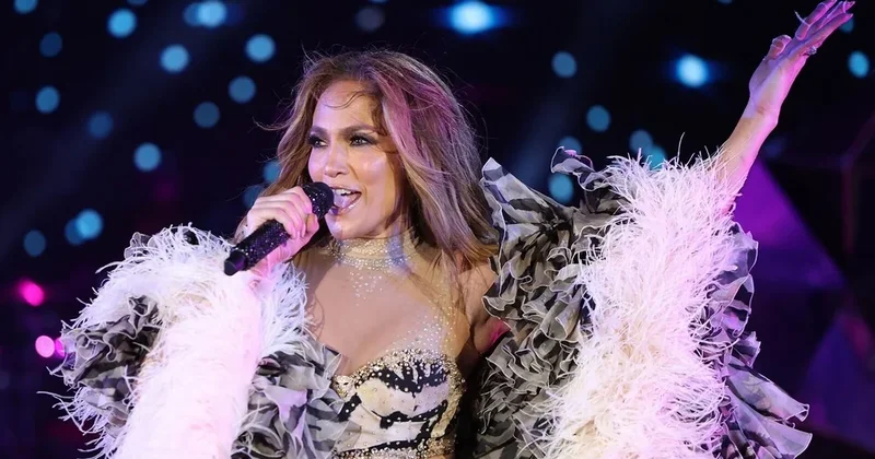 Cennifer Lopesin sözləri sosial şəbəkədə ciddi müzakirə yaratdı