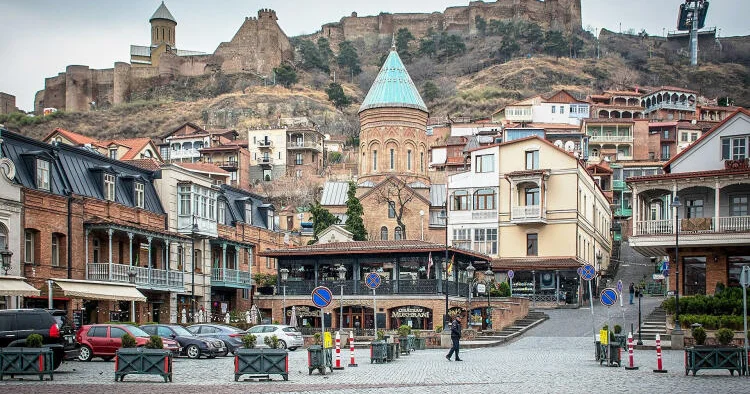 Qonşu ölkə yenə işıqsız qaldı KONKRET