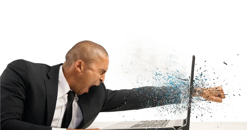 Rəqəmsal aqressiya, mənəvi aşınma: Biz hara gedirik?