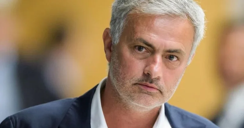 Mourinyonun toxunulmaz oyunçuları Arda Gülər də siyahıda