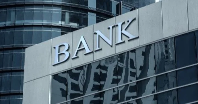 Bu bankların qeyri faiz xərcləri 10% dən çox artıb SİYAHI