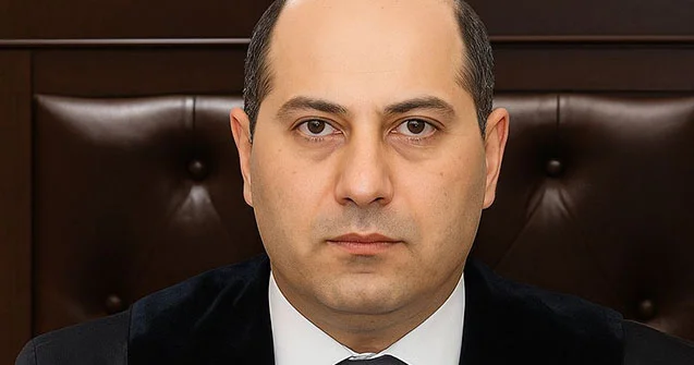 Hakim “onun evində kirayə qalırdım” deyib İşdən imtina etdi
