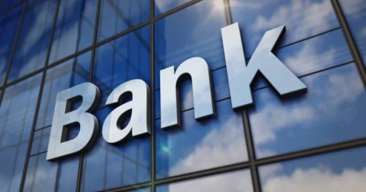 Borca görə müştərini bezdirən bank CƏRİMƏLƏNDİ