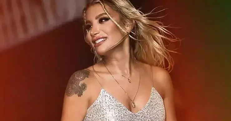 Məşhur müğənni İrem Derici xəstəxanaya yerləşdirildi Vəziyyəti ağırdır