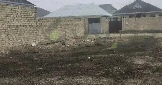 Gəncə sakini torpaq sahəsinin zəbt olunduğun deyir