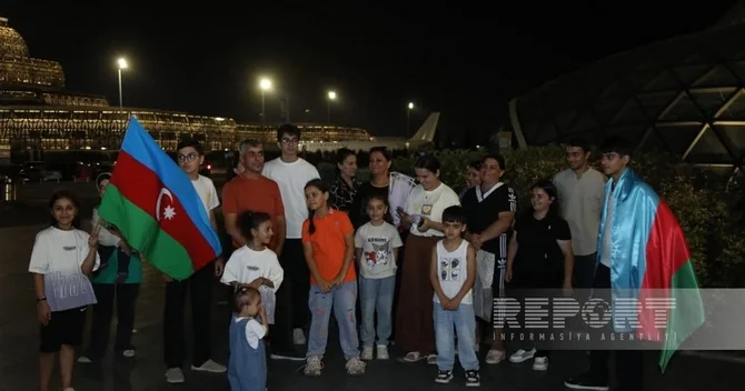 Dünya çempionatında uğurlu çıxış edən Azərbaycanın yunan Roma güləşçiləri Vətənə qayıdıblar