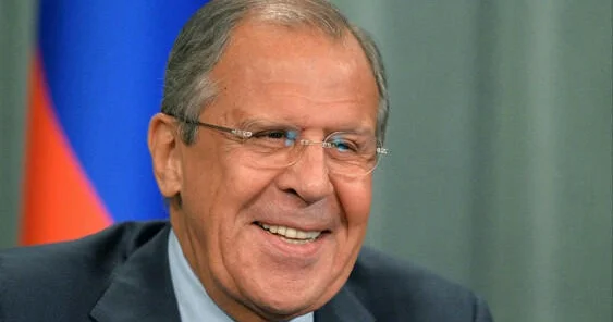 Lavrov buna görə Alyaskaya “СССР” yazılı köynəklə gedib FOTO