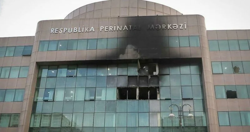 Yeddi körpənin ölüm işi: Tibb bacıları direktorun üzünə durdular MƏHKƏMƏ