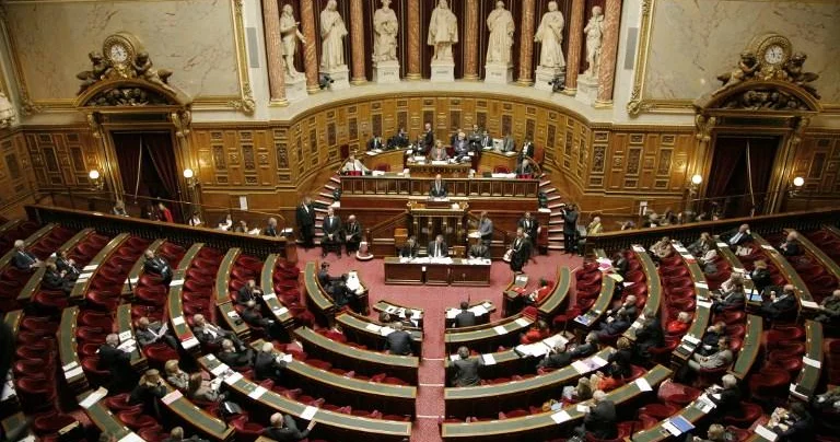 Fransada hökumətə etimad səsverməsi sentyabrda keçiriləcək