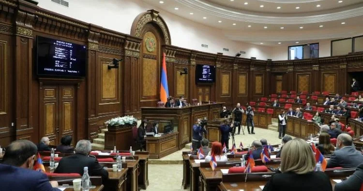 Avqustun 2 də Ermənistan qarışacaq