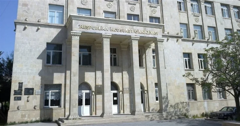 В Баку ремонтируются гимназия искусств, 3 школы и 3 детских сада
