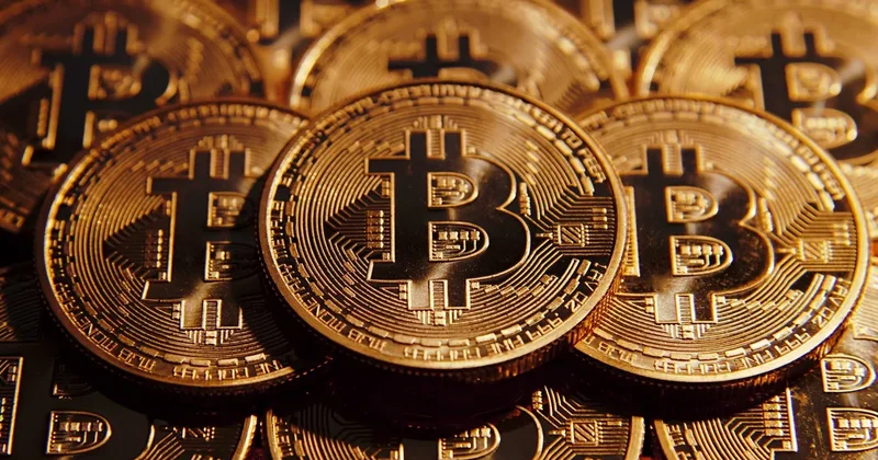 Стоимость биткоина выросла на 4%, превысив $81 тыс. впервые с середины мая