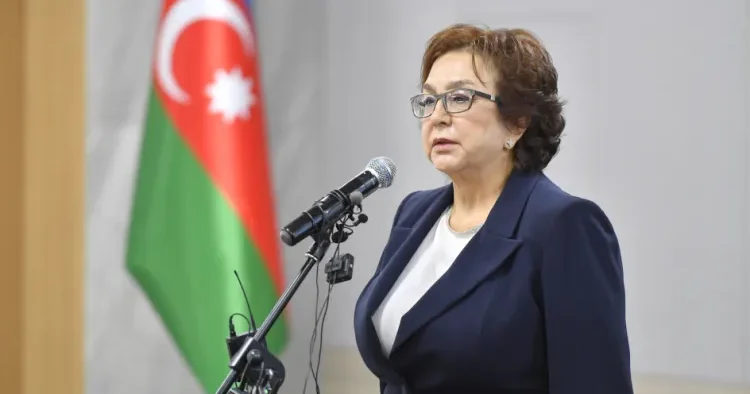 Məleykə Abbaszadə tələbə adını qazananları TƏBRİK ETDİ