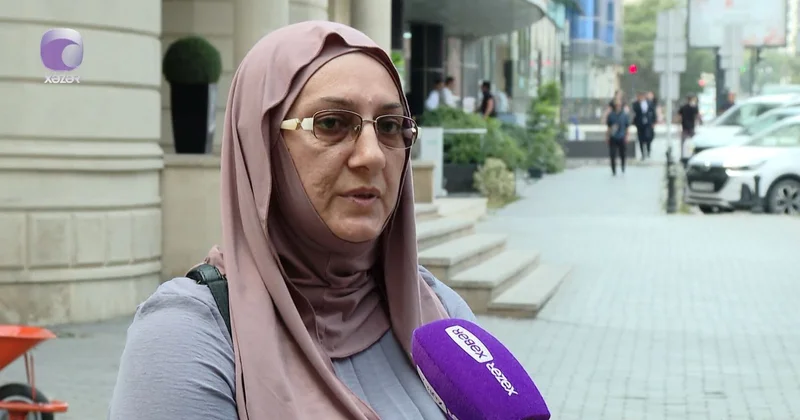 Komada olan pasiyent niyə dövlət xəstəxanasına köçürülmür? Ana danışdı VİDEO