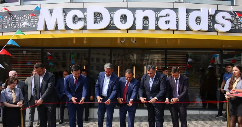 McDonald’s Azərbaycan открыл новый ресторан в Nizami Mall ФОТО