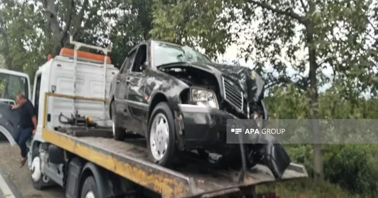 Oğuzda Mercedes aşdı: 7 nəfər yaralandı