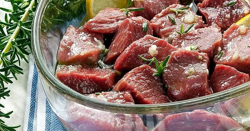 Əti əsla sərtləşdirməyən marinad texnikası