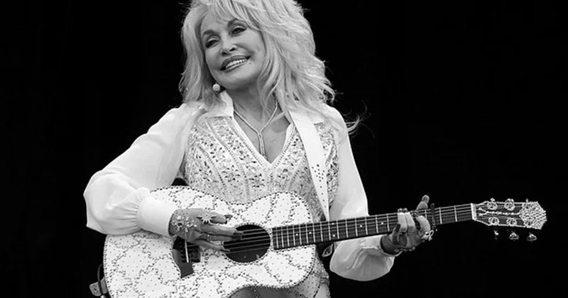 “Kantri musiqisinin kraliçası” vəfat etdi